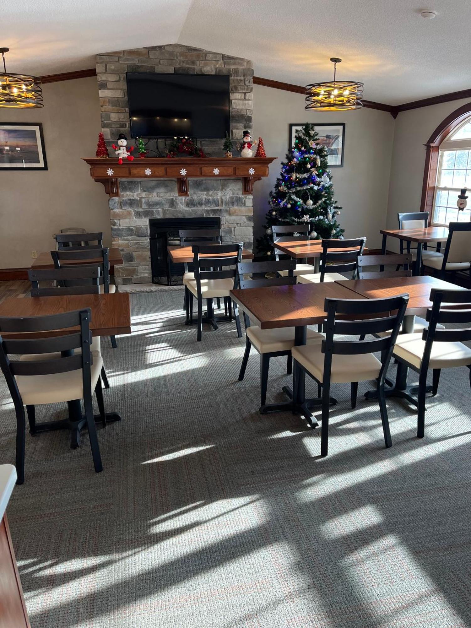 Fireside Inn And Suites Devils Lake Zewnętrze zdjęcie