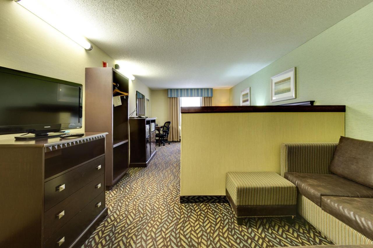 Fireside Inn And Suites Devils Lake Zewnętrze zdjęcie